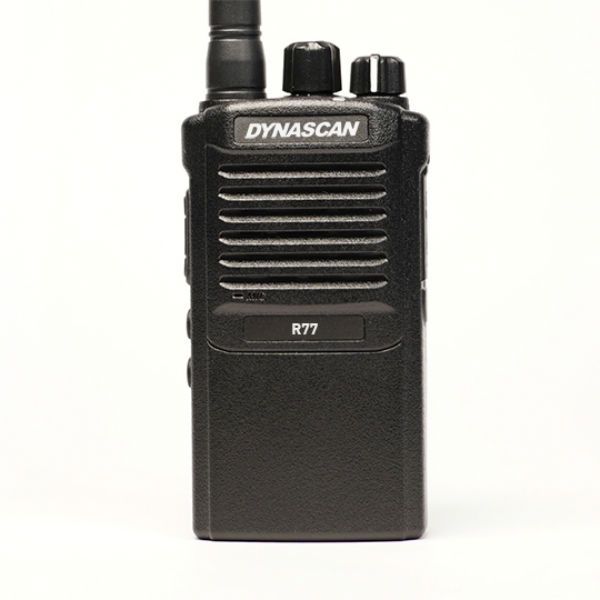 Dynascan R-77 talkie-walkie (3)